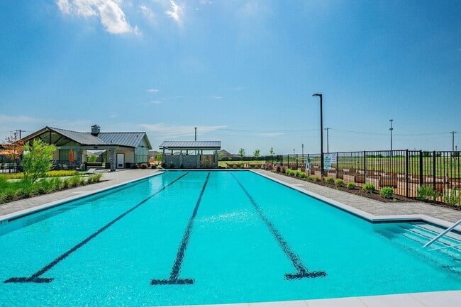 Building Photo - 5237 Sandrine Ave