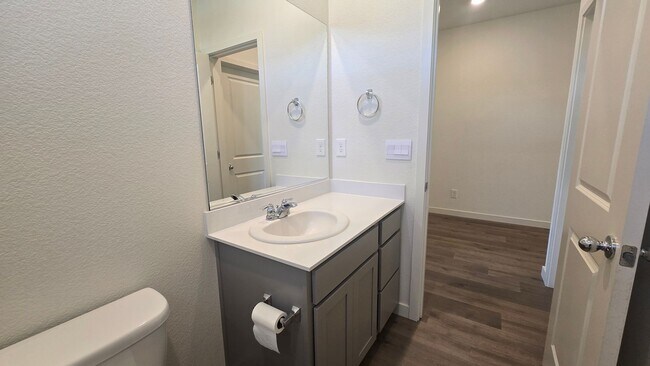 Building Photo - 7571 Grassy Plns Dr