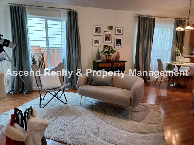 Building Photo - Woodhaven Sherwood Magical One Level Home Available January 1 Small Pet w/Pet Rent