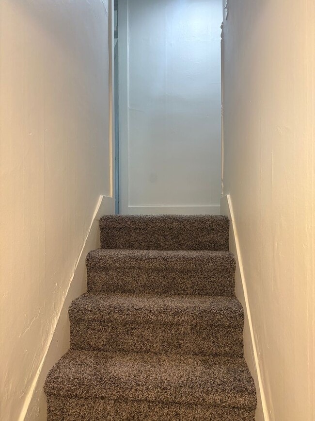 Building Photo - Charming 4-Bed, 2-Bath Home on Corner Lot ...