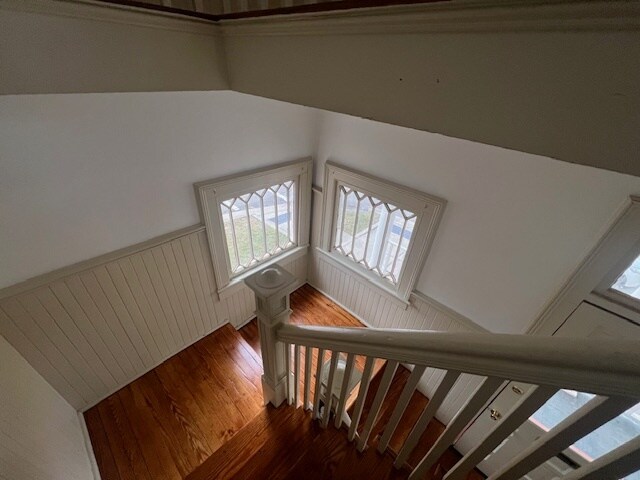 Building Photo - 325 S 6th St