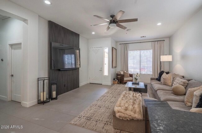 Building Photo - 7692 E Phantom Way