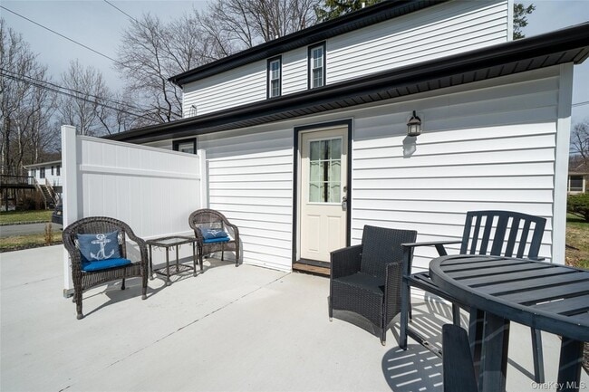 Building Photo - 93 West St