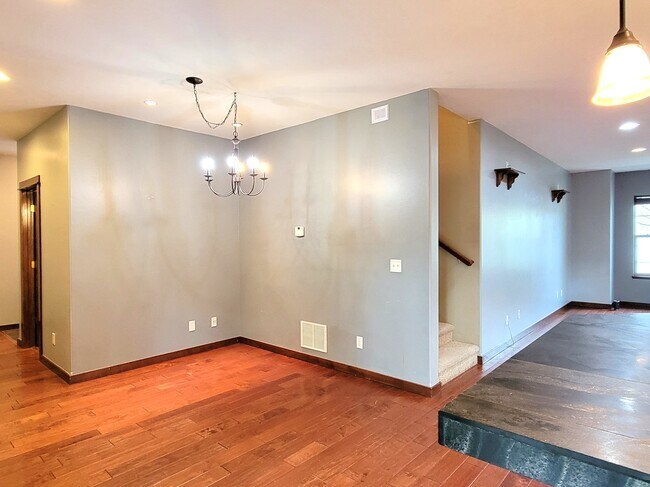 Building Photo - 1624 Gale Ct