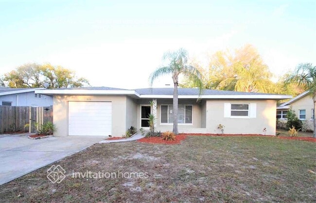 Building Photo - 1856 Greenhill Dr