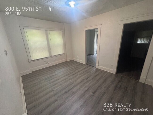 Building Photo - 800 E 95th St
