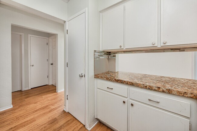 Building Photo - 4340 37th St S