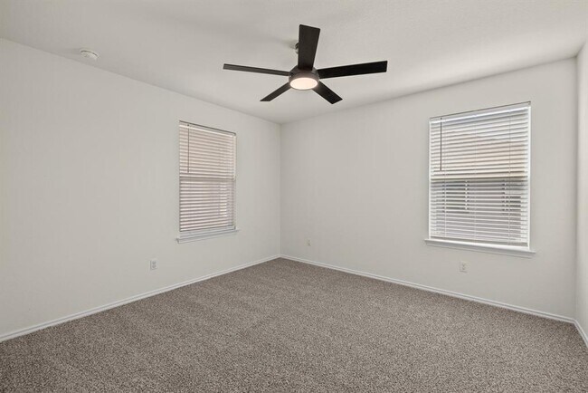 Building Photo - 14100 Purple Azalea Dr