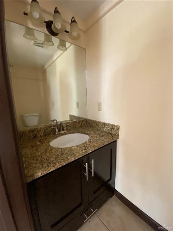 Building Photo - 31 W Daffodil Ave