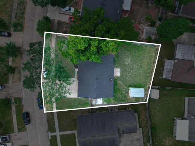 Building Photo - 6822 Dusty Dawn Dr