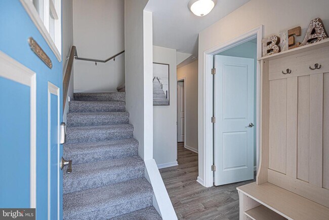 Building Photo - 148 Captains Quarters Rd