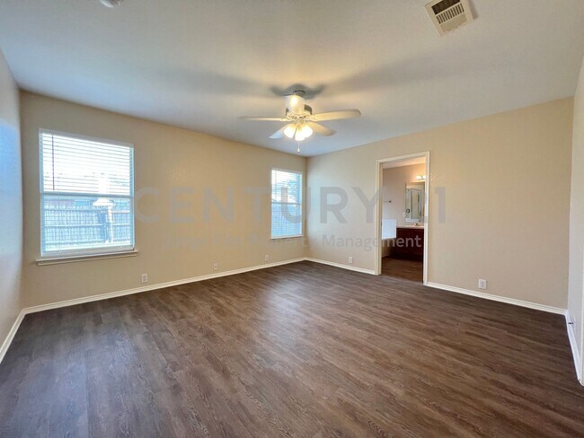 Building Photo - Beautiful 3/2/2 in Eagle Mountain / Sagina...