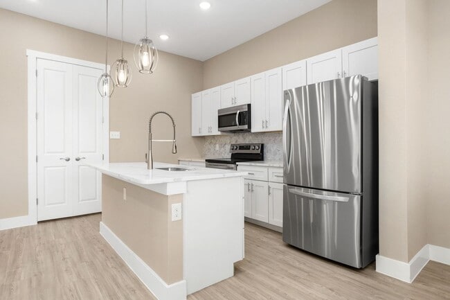 Building Photo - Brand New 3/2.5 Townhome