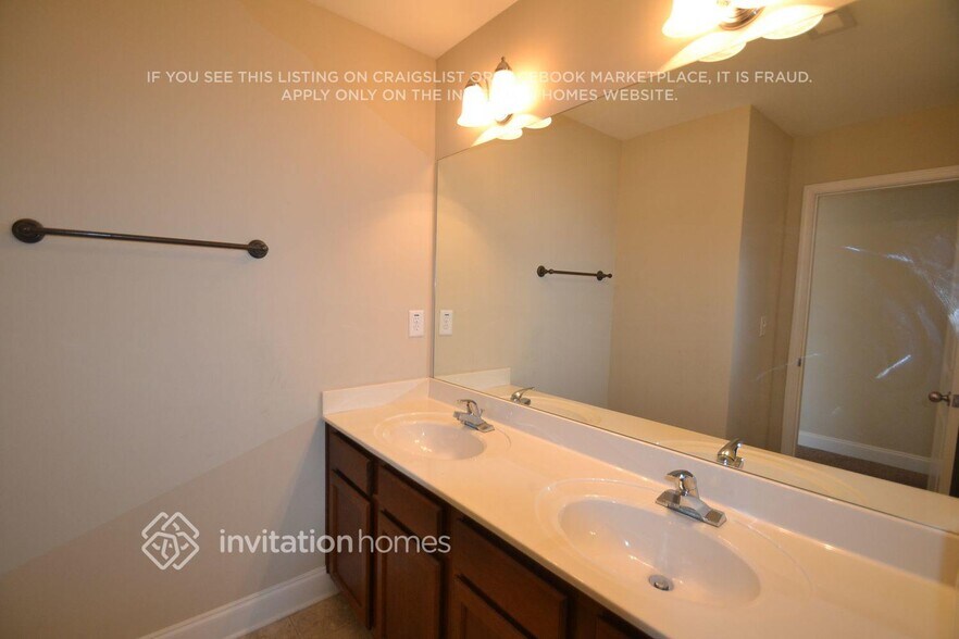 Building Photo - 5317 Blossom Brook Dr