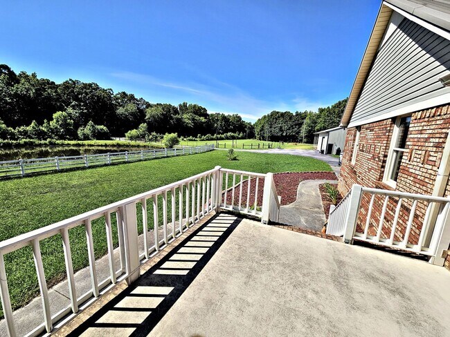Building Photo - HOUSE FOR RENT - 4BR - Harvest