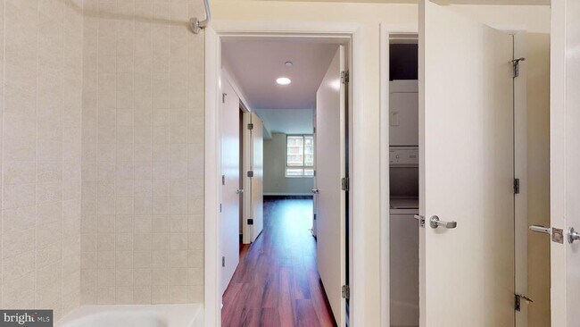 Building Photo - 350 G St SW