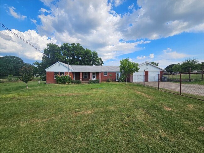 Building Photo - 2901 Ranger Hwy