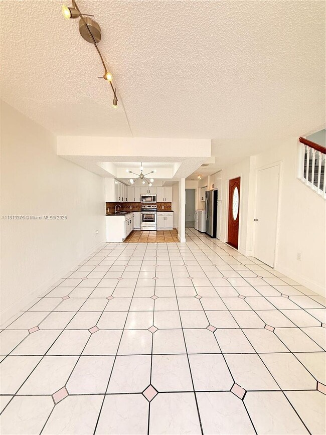 Building Photo - 20000 SW 123rd Dr
