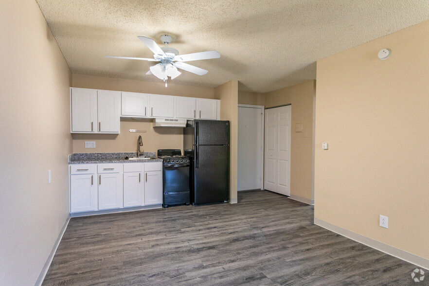 1 BR, 1 BA - 448 Square Feet - Wind River Place Apartments