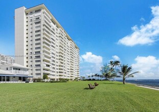 Building Photo - 2100 S Ocean Dr
