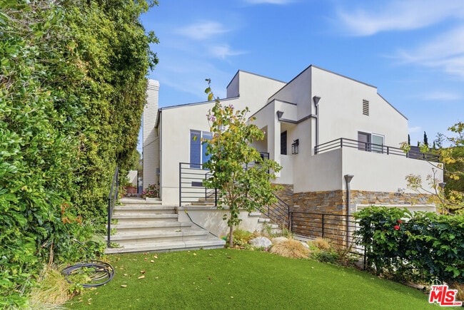 Building Photo - 1532 Glendon Ave