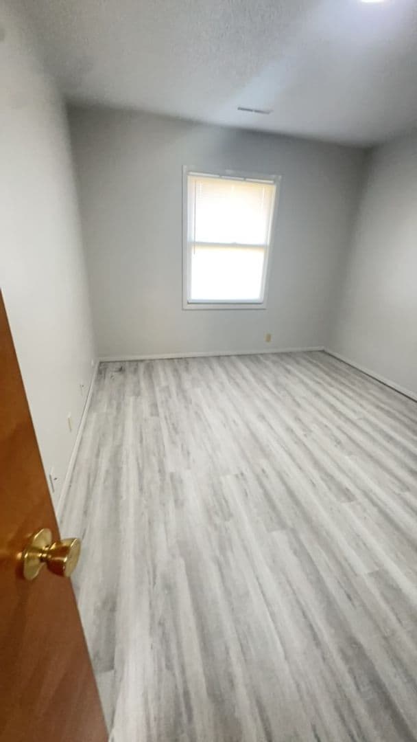 Building Photo - Near Local Restaurants and Shops with Private Screened Porch!