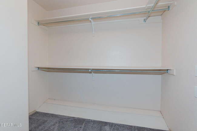 Building Photo - 3274 Maple Point Dr