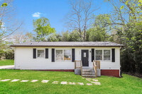 Building Photo - 3 Bed Greensboro Home.