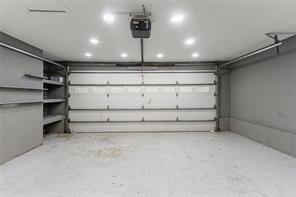 Building Photo - 135 Barrington Dr E