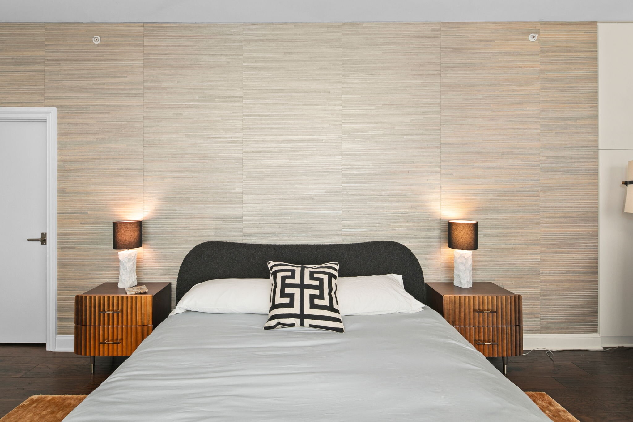 Building Photo - 800 The Mark Ln