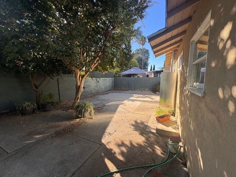 Building Photo - Charming Renovated 3-Bedroom Home in Tarza...