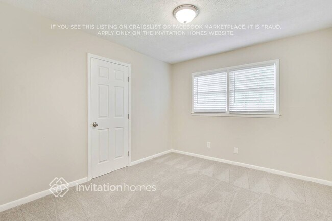 Building Photo - 7110 Carolyn Cir