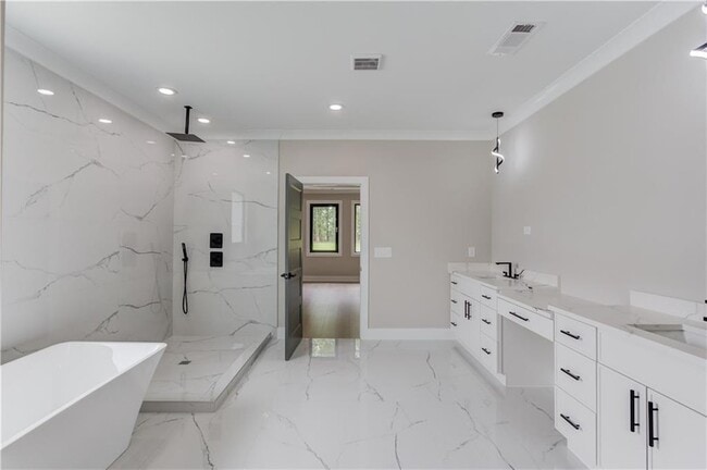 Building Photo - 37 Deer Cyn Dr