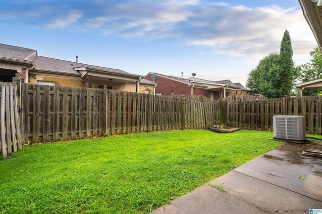 Building Photo - 6062 Townley Ct