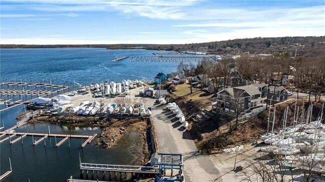 Building Photo - 47 Arnolds Neck Dr