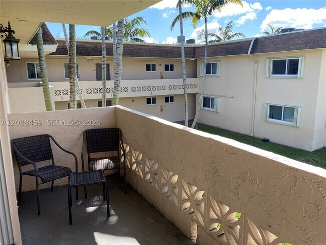 Building Photo - 14500 SW 88th Ave