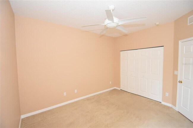 Building Photo - 11 Ellsworth Dr