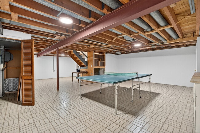 Building Photo - 7245 N Kostner Ave