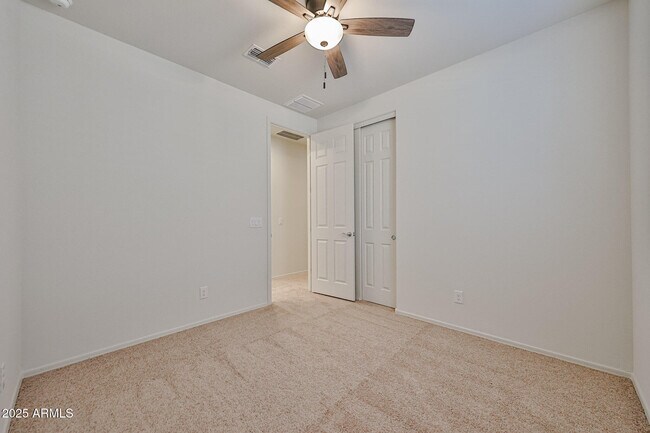Building Photo - 7166 W Bent Tree Dr