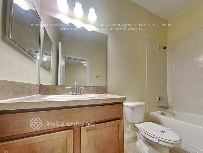 Building Photo - 3247 Berwick Ln