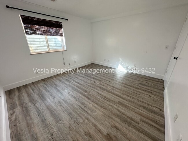 Building Photo - 1526 N 2530 W