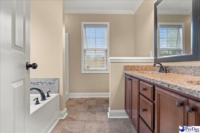 Building Photo - 3011 Thornberry Dr