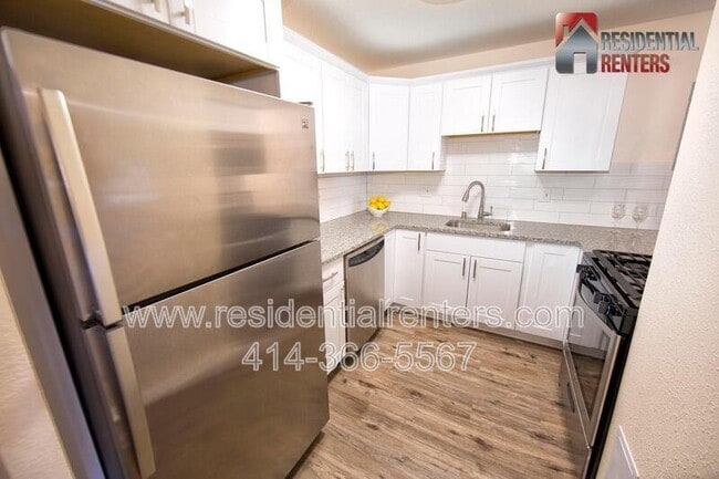 Building Photo - 4000 W Rivers Edge Cir