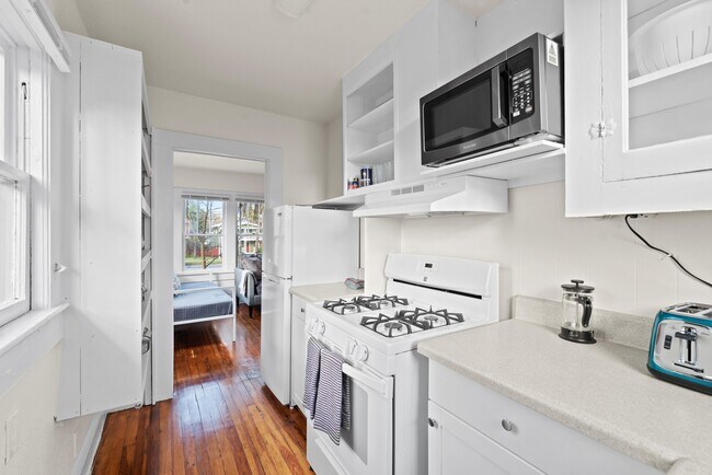 Building Photo - 2672 Post St