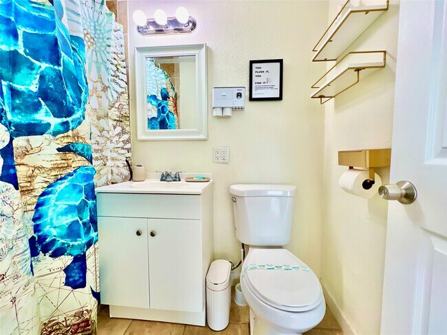 Building Photo - 133 NE 1st St