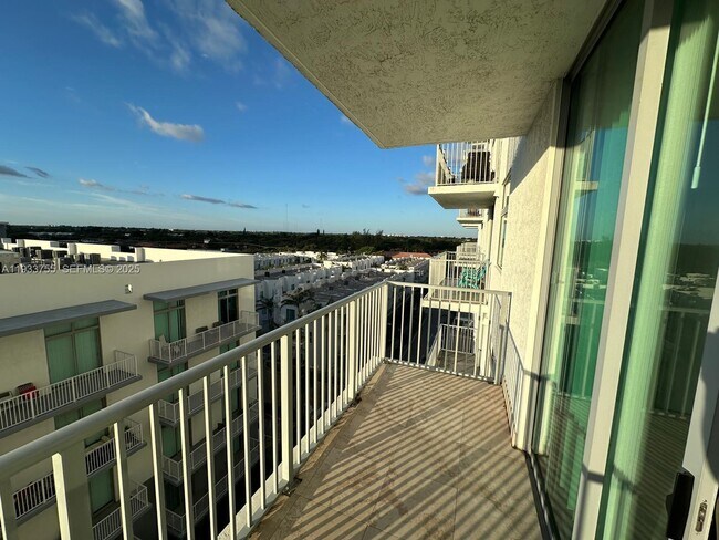 Building Photo - 140 S Dixie Hwy