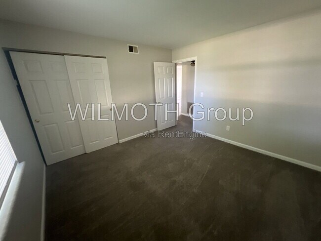 Building Photo - 1310 Millerwood Dr