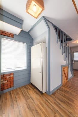 Building Photo - 40324 Lynn Rd