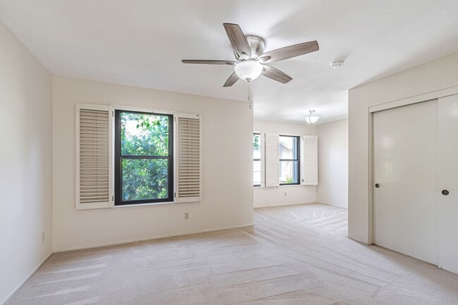 Building Photo - Two Primary Suites w/ Bonus Room l Prime L...