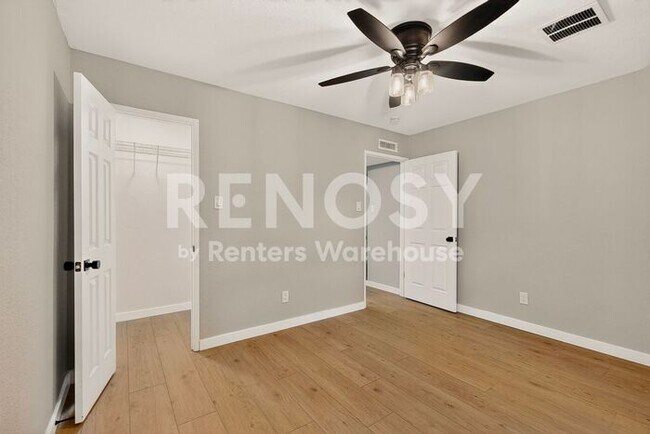 Building Photo - Refreshed Plano Gem  ****Rent Concession - 2nd Month Free****